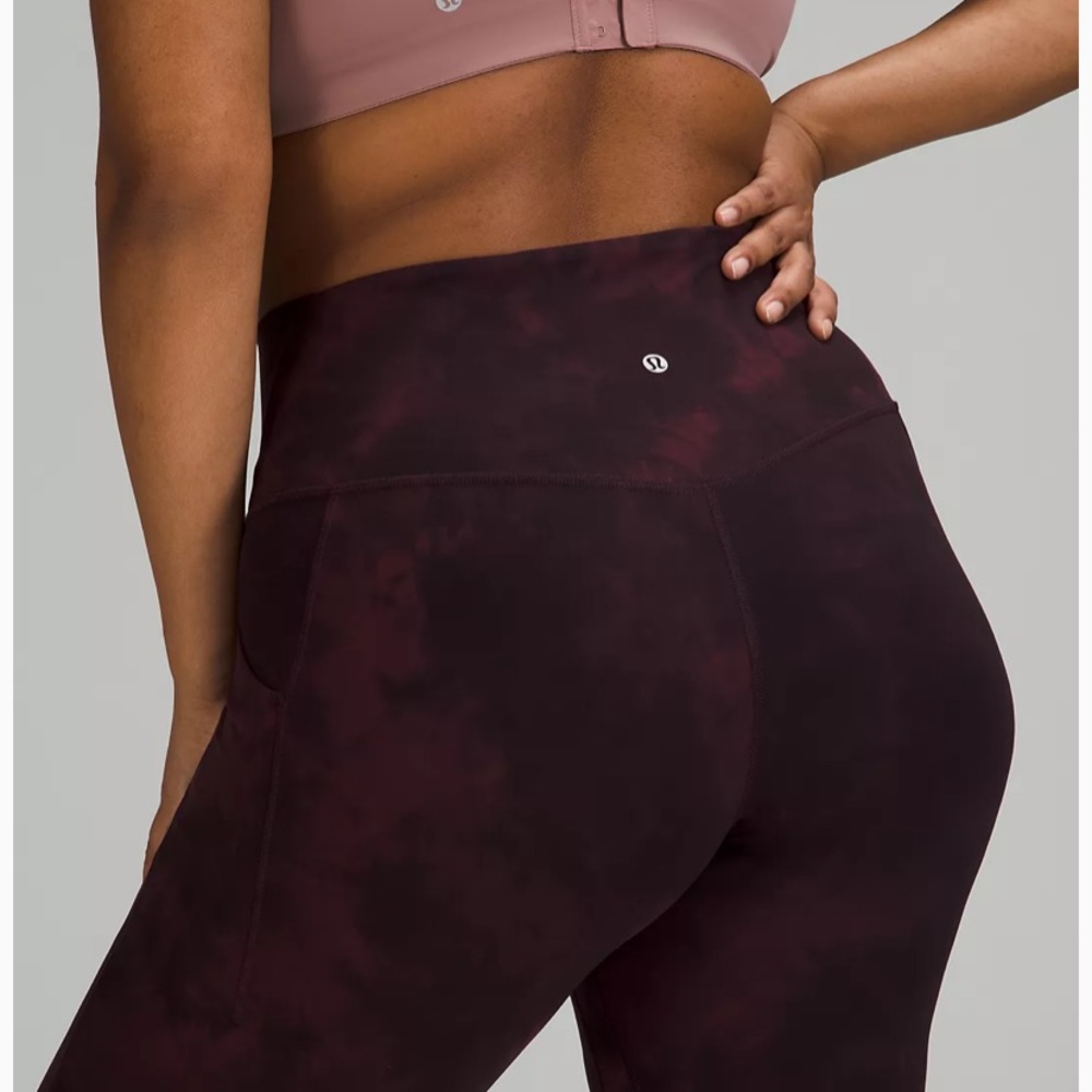 NWT Size 8 diamond dyed Lululemon 7/8 leggings